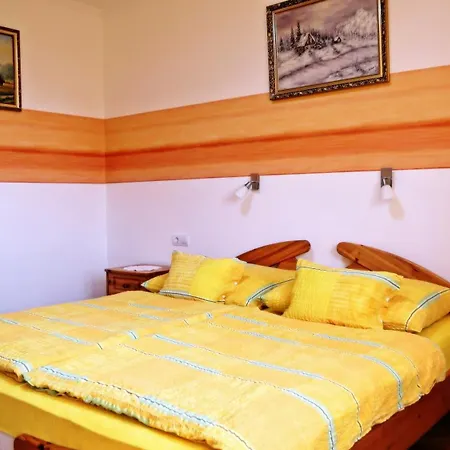 Lägenhet Magyar Apartmanhaz Iv. *