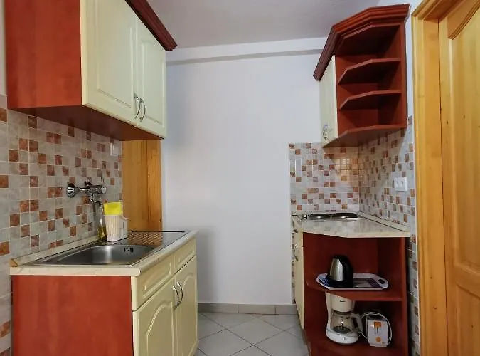 Magyar Apartmanhaz Iv. Апартаменты Залакарош