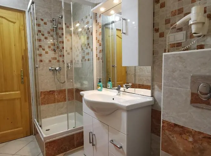 Magyar Apartmanhaz Iv. *