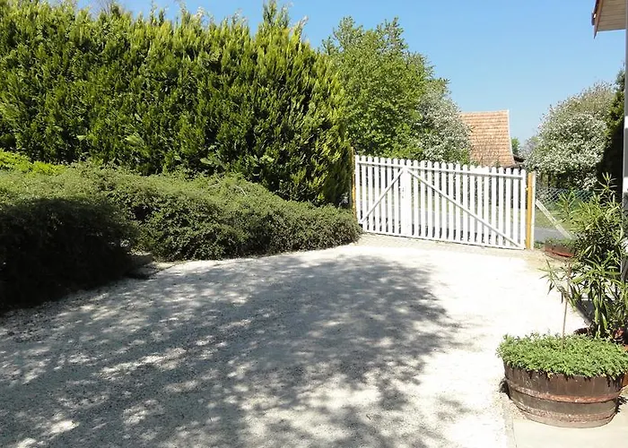 Magyar Apartmanhaz Iv. Залакарош