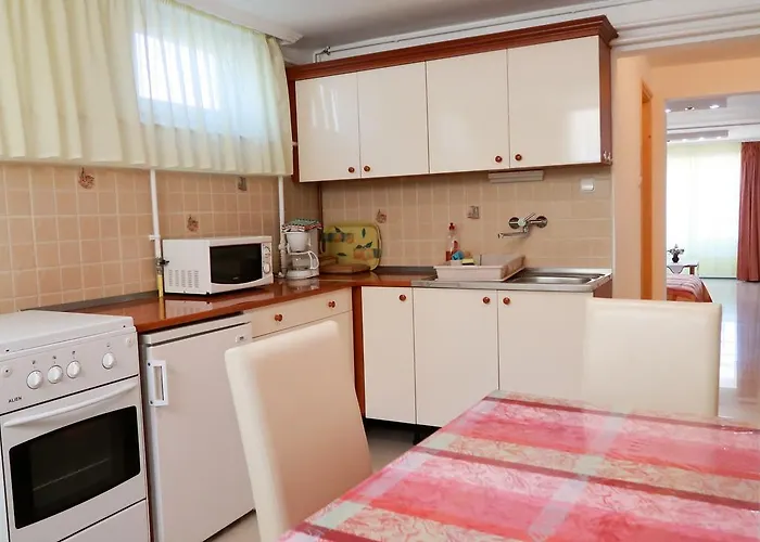 Magyar Apartmanhaz Iv. Апартаменты Залакарош